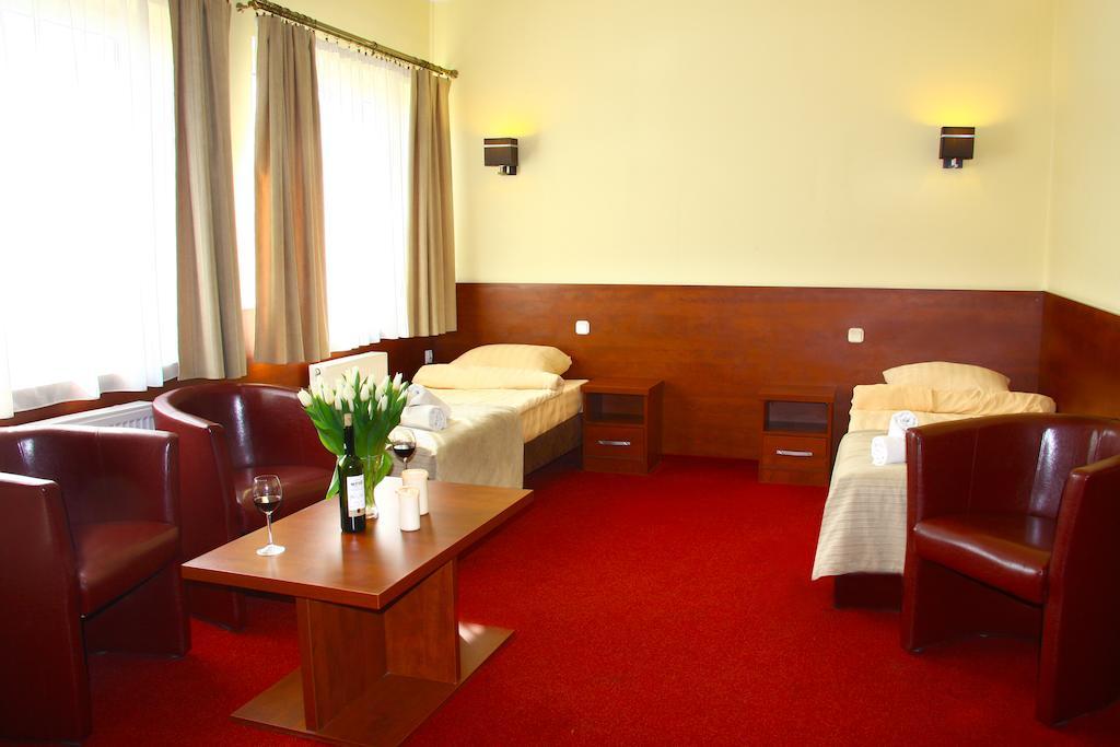 Bed & Breakfast & Restauracja Amber 3*